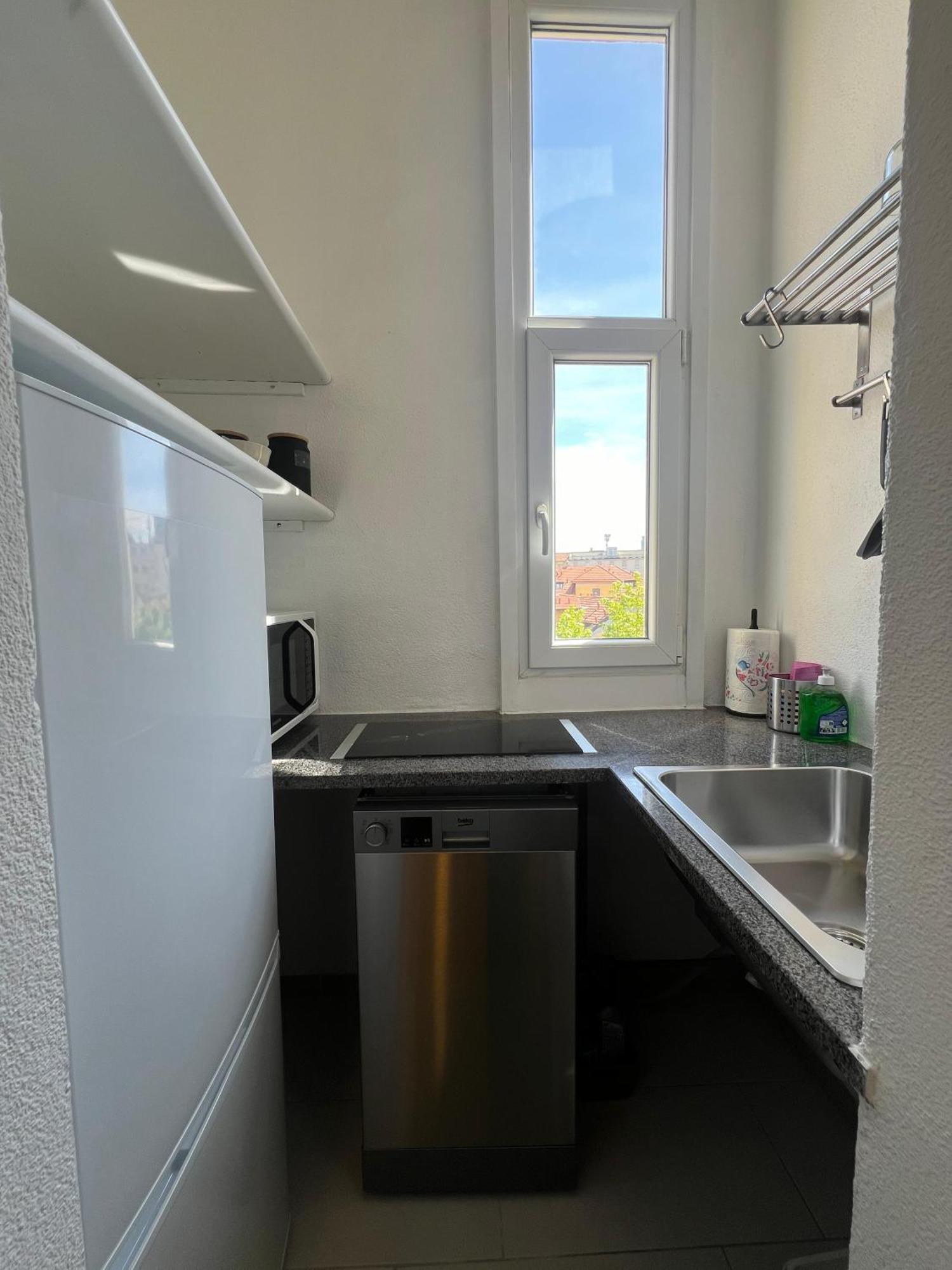 New Apartment With Balcony, Isola Bosco Verticale Milaan Buitenkant foto